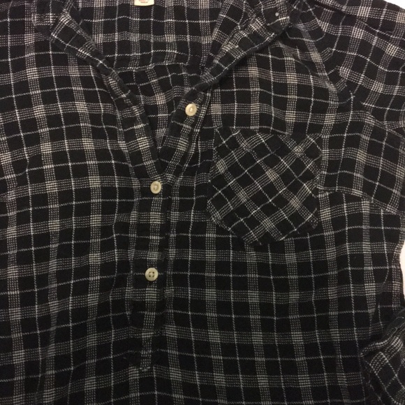 Black quarter button flannel - Picture 3 of 4